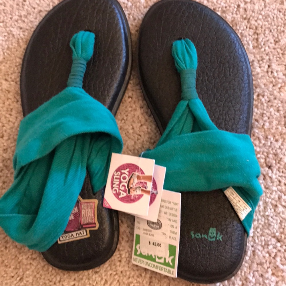 NWT Sandals 💗